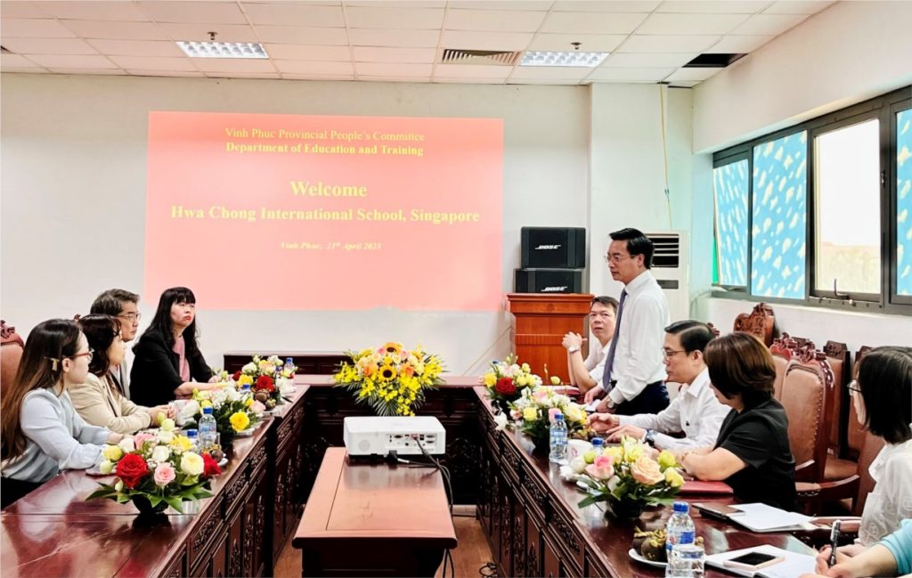 Lãnh đạo trường Quốc tế Hwa Chong – Singapore thăm và làm việc tại Sở GD&ĐT Vĩnh Phúc